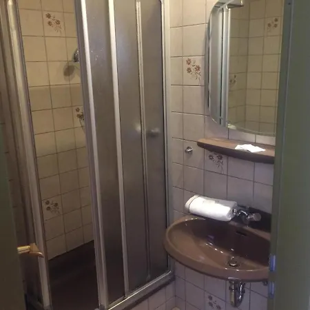 فندق Erlebnislokal Lammersdorfer Hof *